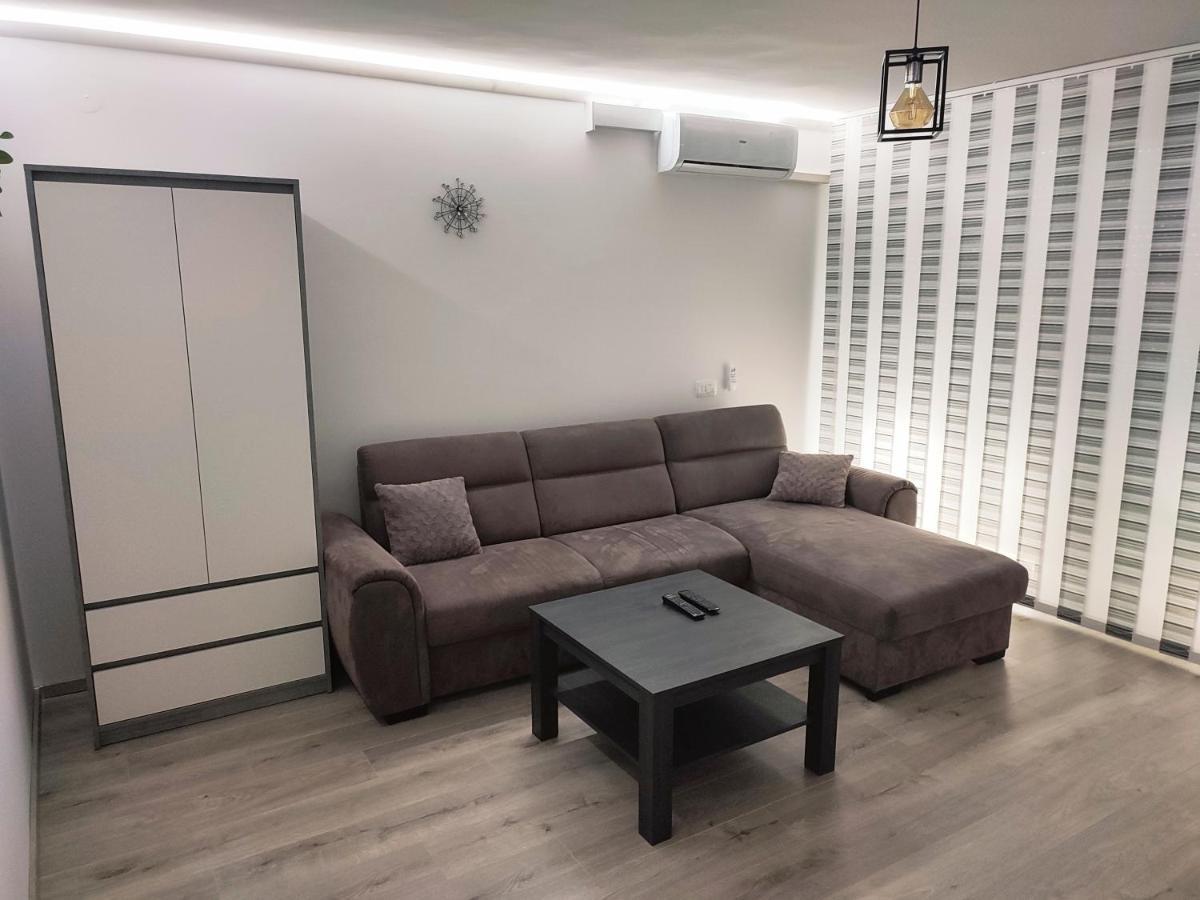 Apartman Levi Pula Buitenkant foto