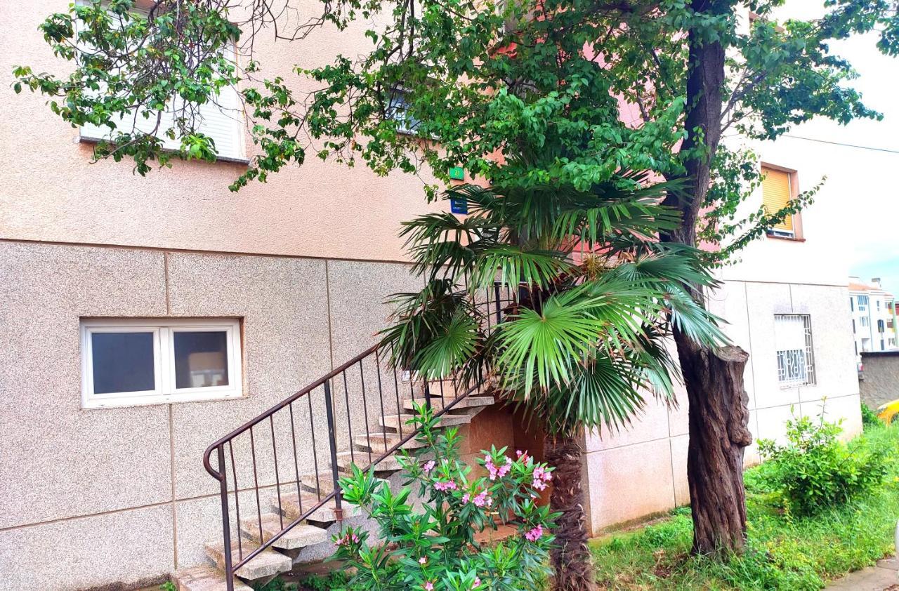 Apartman Levi Pula Buitenkant foto