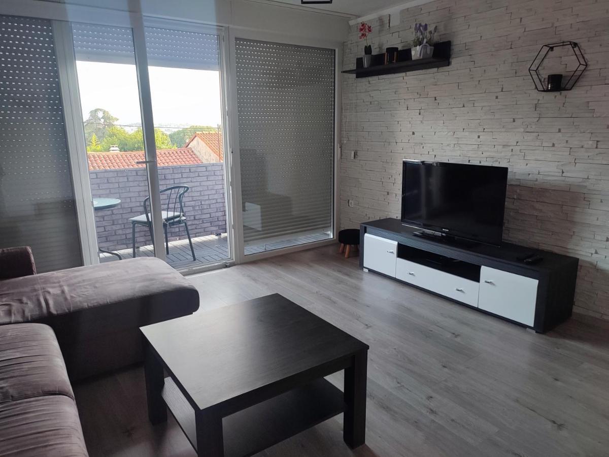 Apartman Levi Pula Buitenkant foto