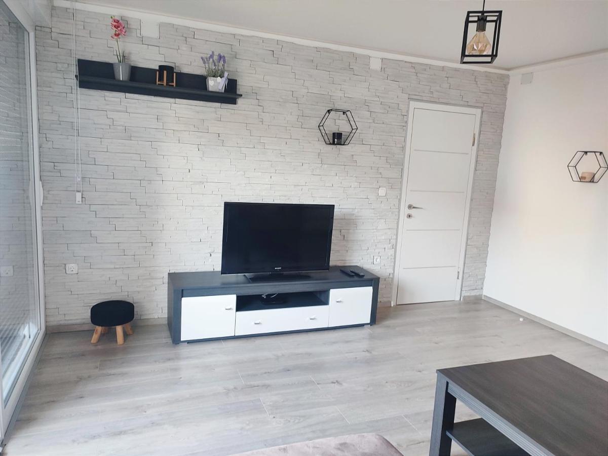 Apartman Levi Pula Buitenkant foto